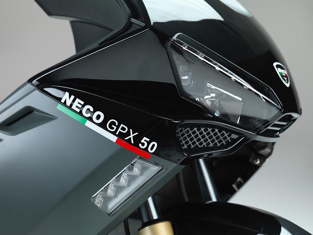 Neco GPX 4T air cooled 50 cc scooter euro 5 - De Bondt